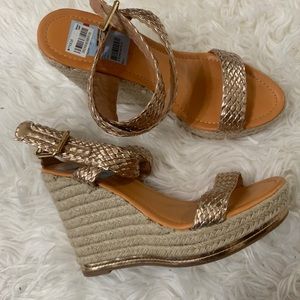NEW Madden Girl Rose Gold Wedges